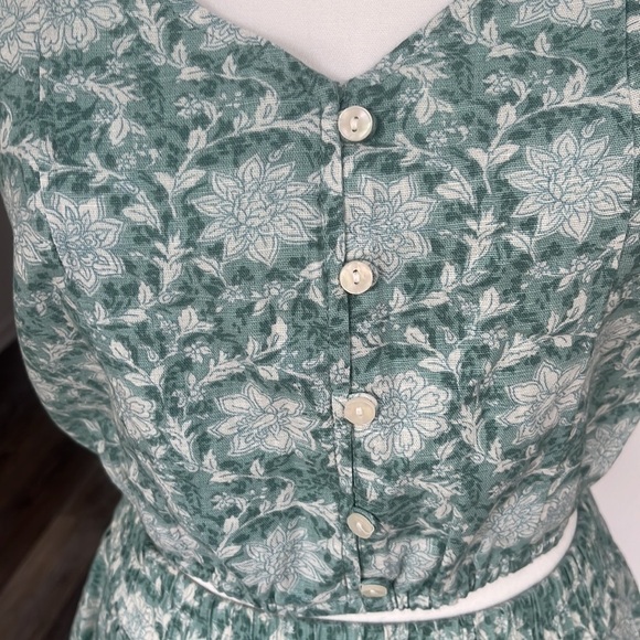 American Eagle two piece set cami pleated cinched skirt size small - Picture 4 of 10